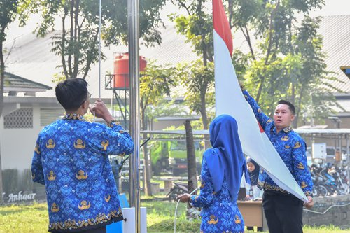 Upacara Peringatan Hari Pahlawan