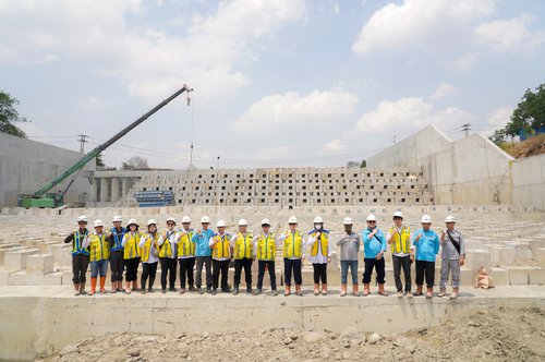 Inspeksi Lokasi Pembangunan Groundsill Cipamingkis Paket 5 & 6