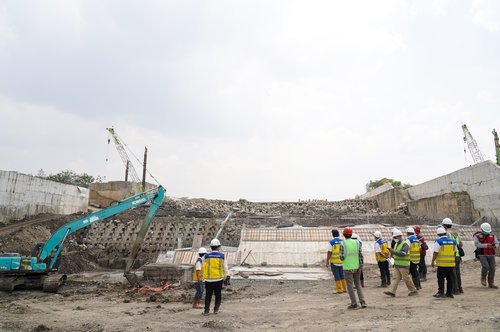 Inspeksi Lokasi Pembangunan Groundsill Cipamingkis