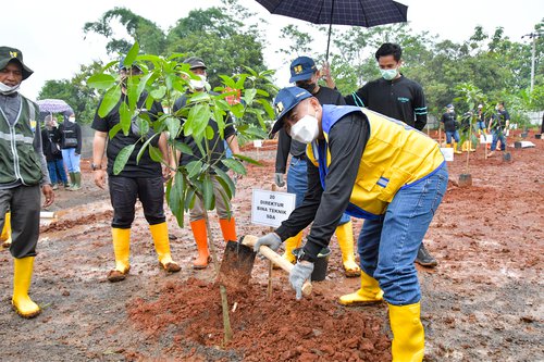 Penanaman Pohon di Bendungan Sadawarna4.jpg