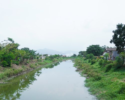 Sungai Cikeruh.jpg