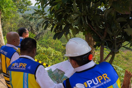 Peninjauan Lokasi Pekerjaan Bendungan Cibeet Cijurey