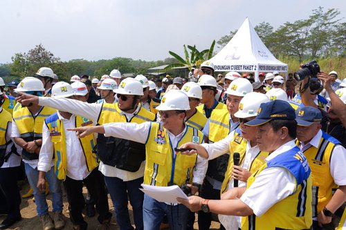 Peninjauan Lokasi Pekerjaan Bendungan Cibeet Cijurey